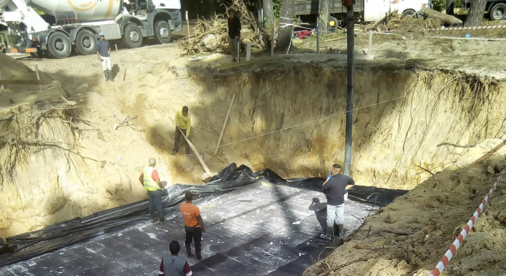 De eerste lading ijzer en beton